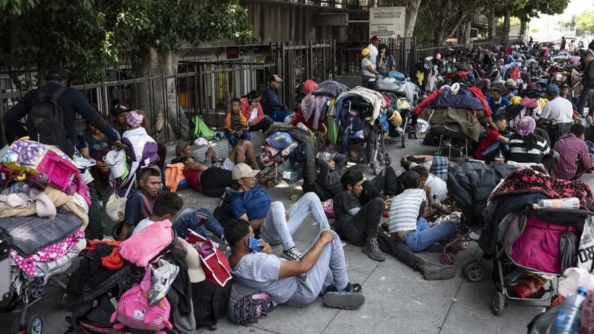 Migránskaraván tart az Egyesült Államok felé