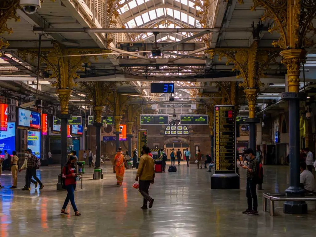 Mumbai, India, Chhatrapati Shivaji Terminus, vasút, vasútállomás