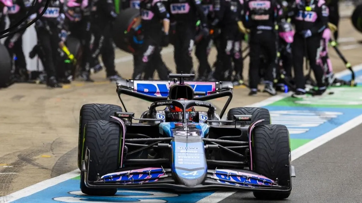 Saját csapatát szidja a kirúgott F1-es pilóta