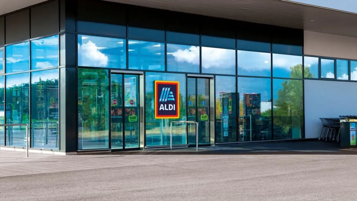 19 féle élelmiszert hív vissza az Aldi, ne egye meg őket!