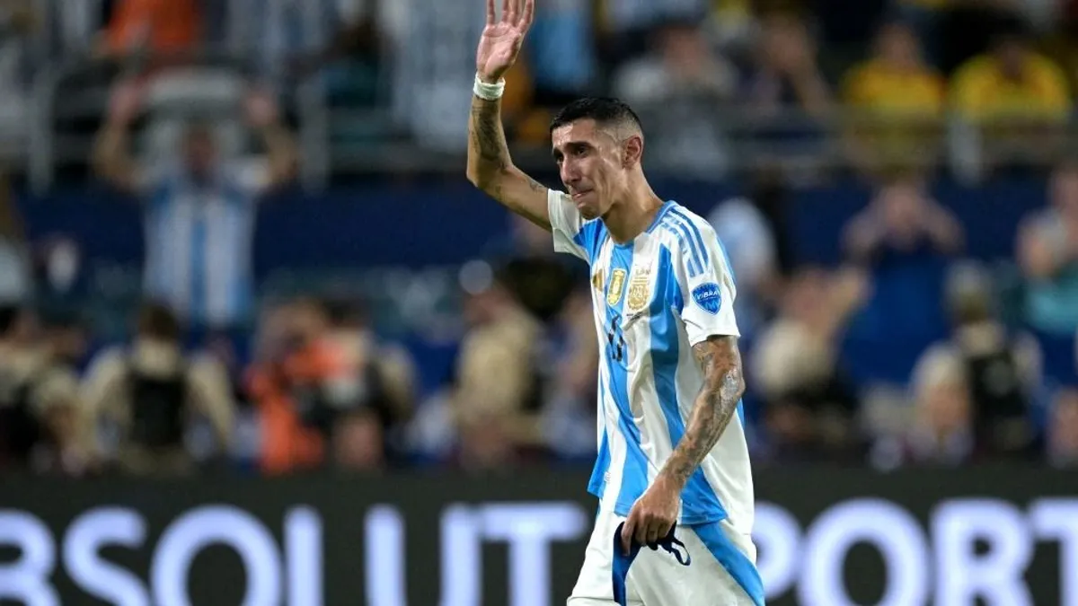 Zokogva hagyta el a pályát Lionel Messi legendás csapattársa