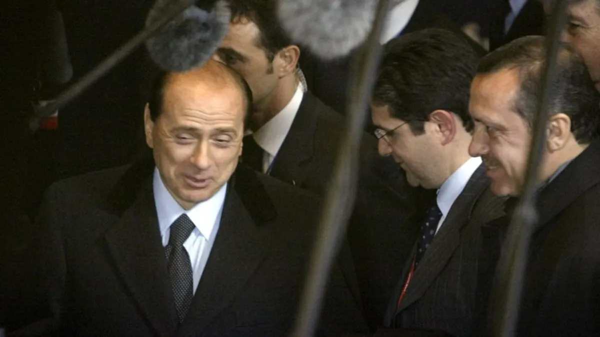 Silvio Berlusconi nevét viseli Milánó legnagyobb repülőtere