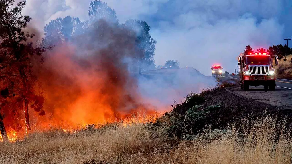Erdőtűz Kaliforniában,  ErdőtűzKaliforniában, tűz, Kalifornia, 