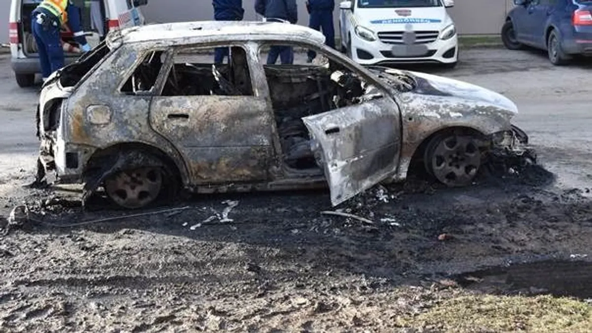 Jogosítvány nélkül száguldozott Pásztón, majd a forgalommal szemben menekült a rendőrök elől