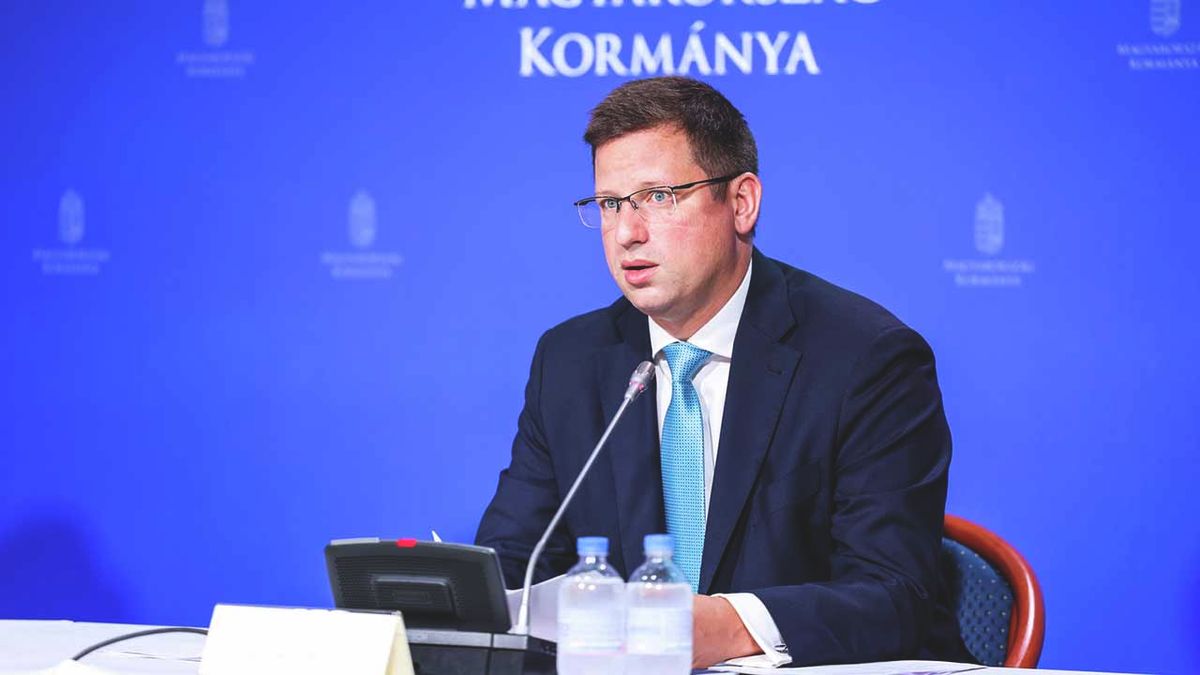 kormányinfó, 2024.07.08., Gulyás Gergely Miniszterelnökséget vezető miniszter, Vitályos Eszter kormányszóvivő, 