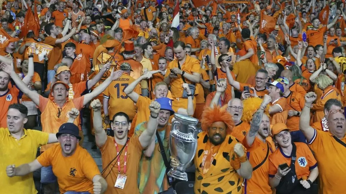 Kábítószer, súlyos testi sértés - óriási balhék a holland-török negyeddöntő után