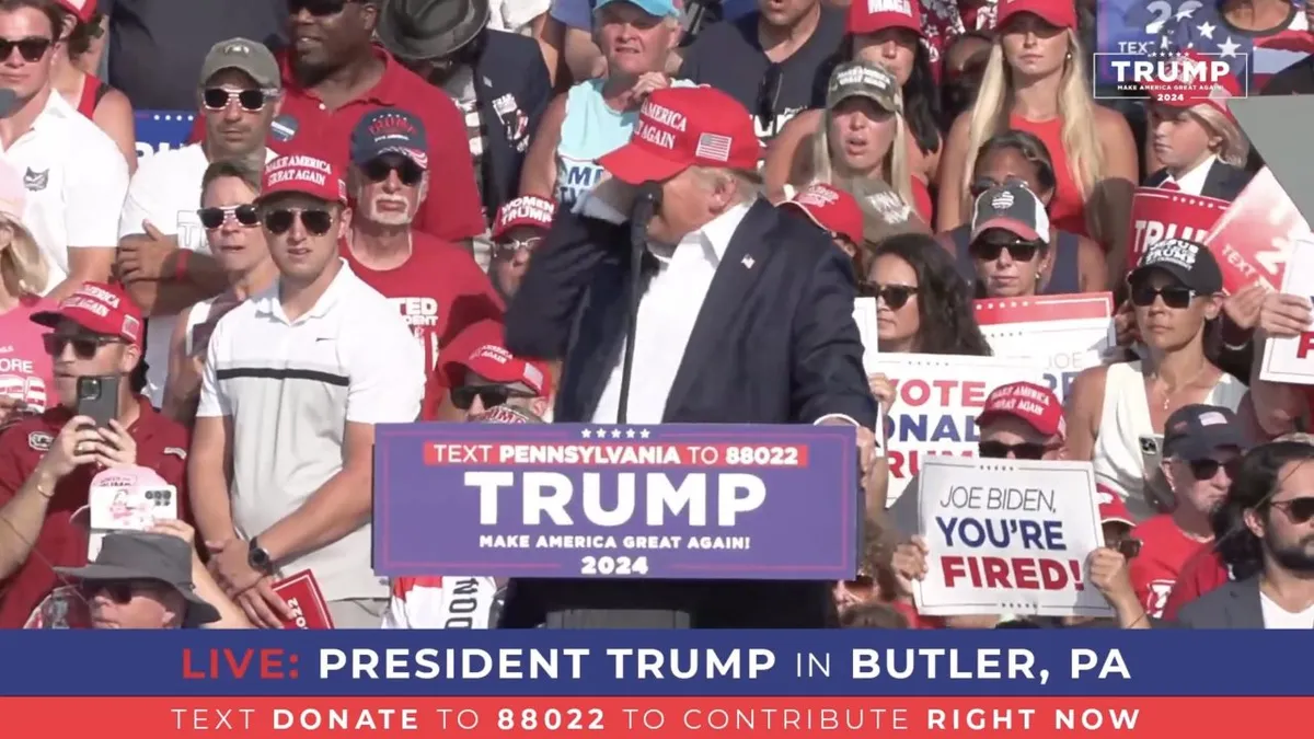 Rálőttek Donald Trumpra a szombati nagygyűlésén