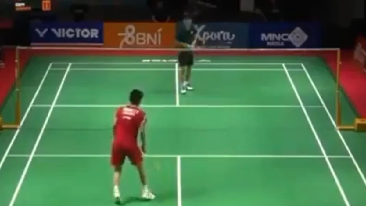 Az értelmetlen szabályok miatt hagytak meghalni a pályán egy 17 éves sportolót