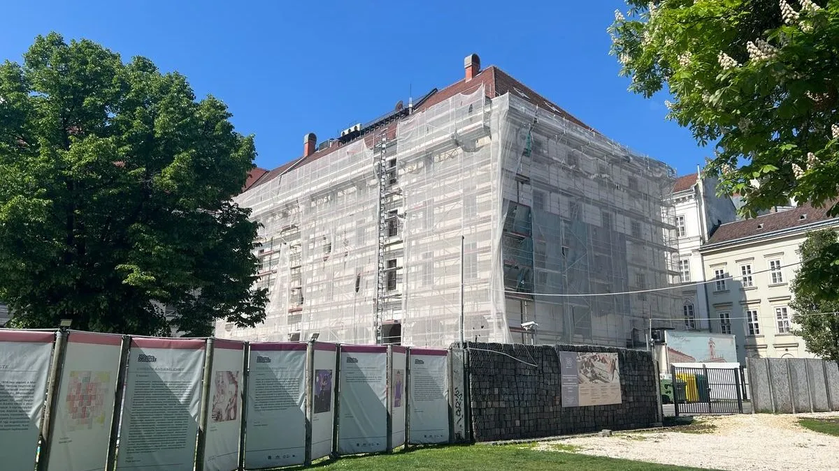 Nyomoznak a Városháza homlokzatának felújítása miatt, hűtlen kezelés gyanújával