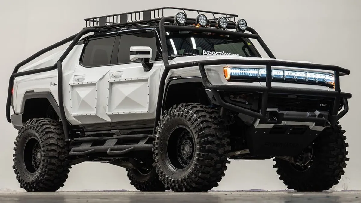 Schwarzenegger után szabadon – itt a Hummer EV pickup Arnold Edition