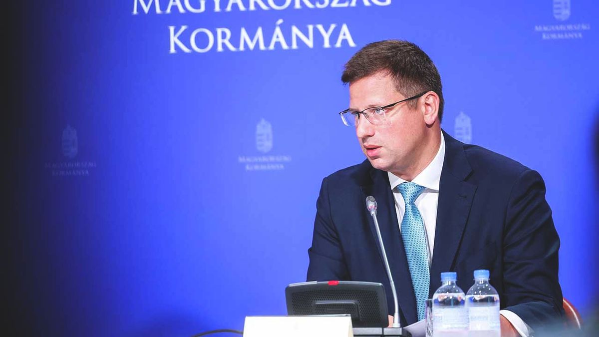 kormányinfó, 2024.07.08., Gulyás Gergely Miniszterelnökséget vezető miniszter, Vitályos Eszter kormányszóvivő, 