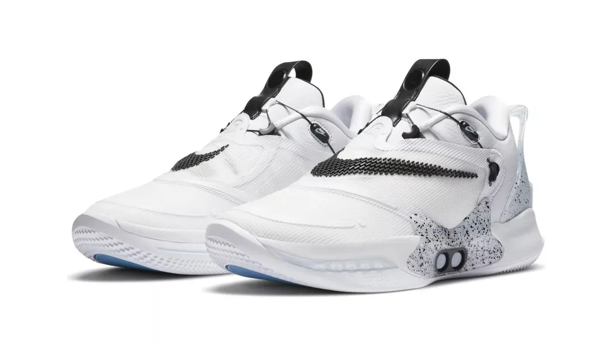 Vége a Nike önbekötős cipőinek