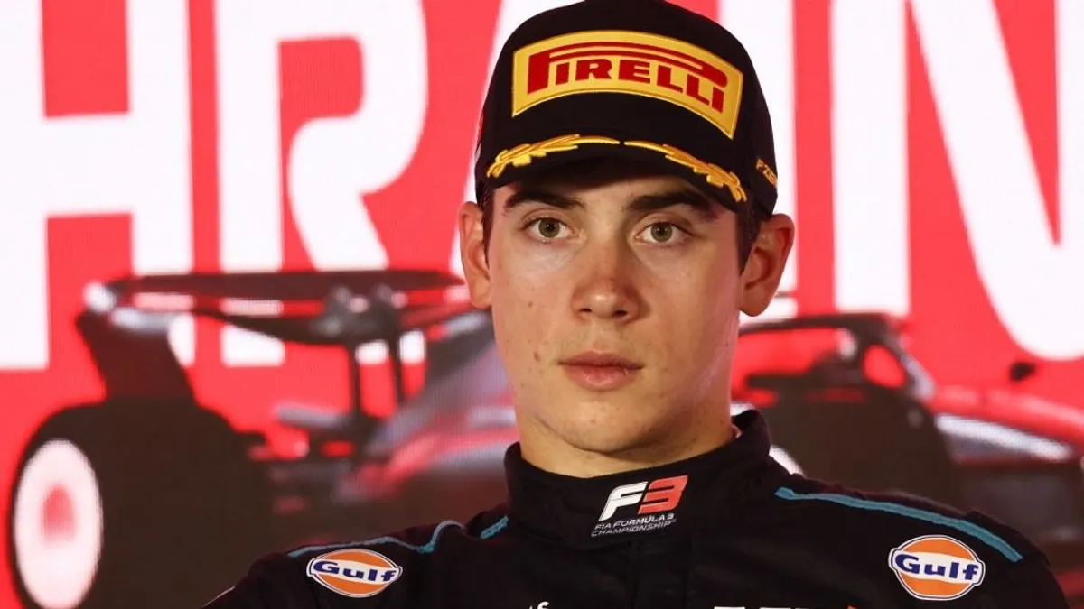 Kirúgta használhatatlan pilótáját az F1-es csapat, máris megvan az utódja