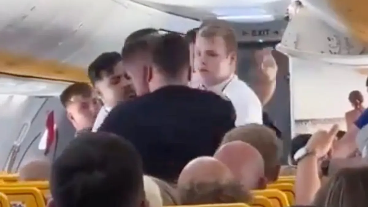 Verekedés tört ki a Ryanair egyik járatán - videó