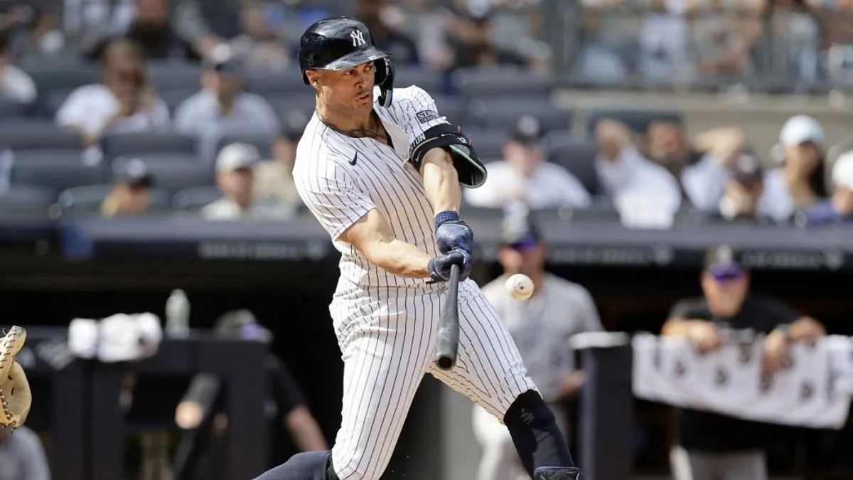 Baseballütővel találták el a bírót, hordágyon kellett elvinni - videó