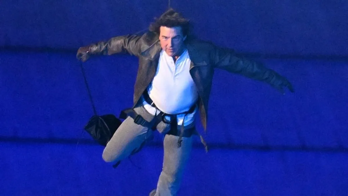 Tom Cruise látványos mutatványa volt az olimpiai záróünnepség szenzációja - képek