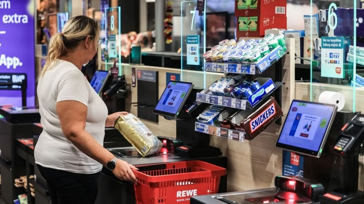 Megszünteti az önkiszolgáló kasszákat az egyik kereskedelmi lánc
