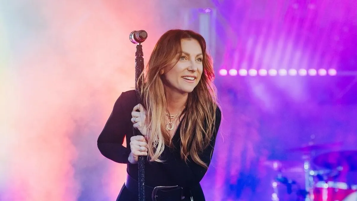 Rúzsa Magdi a tündéri hármas ikreivel ment a piacra - videó