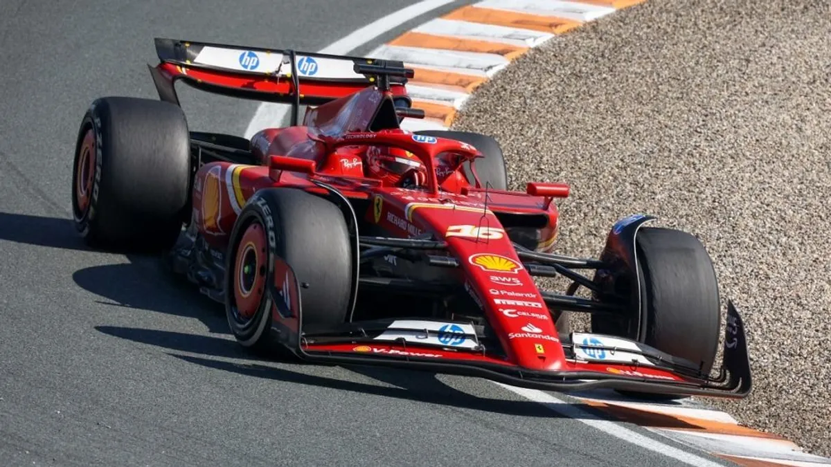 Meglepő színben érkeznek a Ferrari pilótái az Olasz Nagydíjra