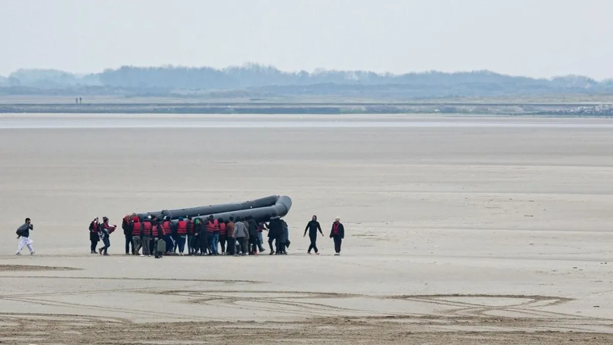 Rekordszámú migráns érkezik az Egyesült Királyságba