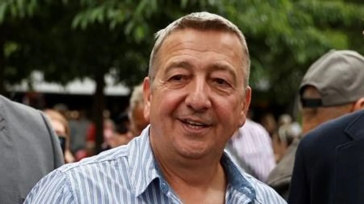 Újra blogol Bayer Zsolt