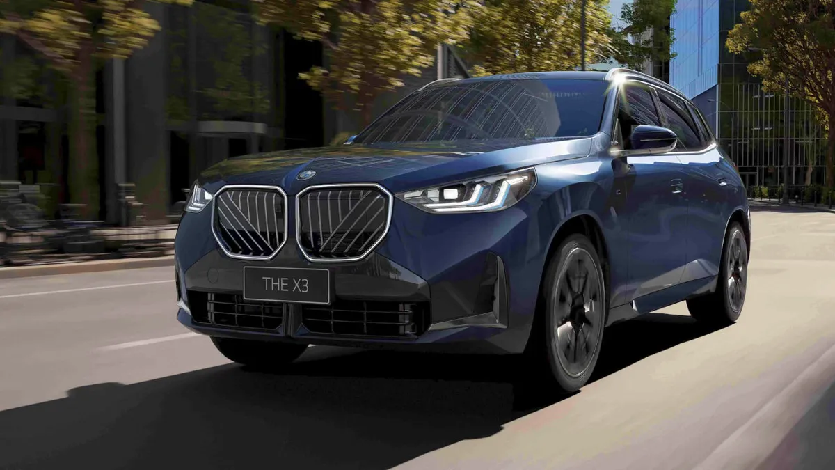 Akkora a kínai BMW X3-as, mint az X5-ös. Mármint a kicsi X5-ös