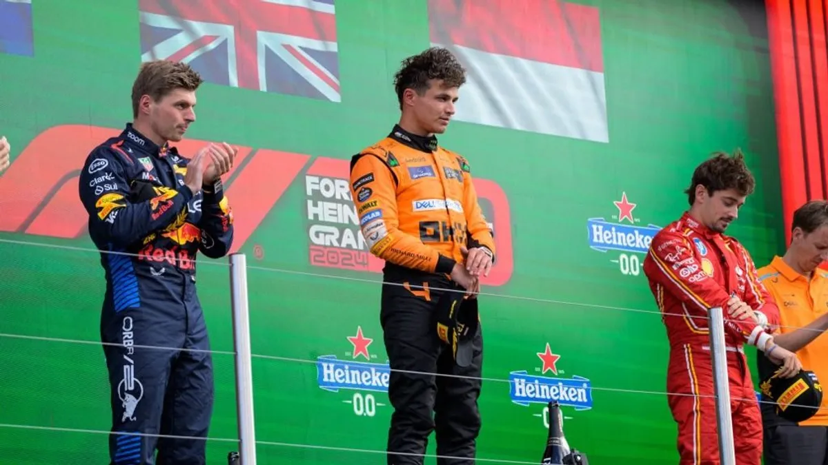 Verstappen bukása és Norris hihetetlen fordítása került előtérbe