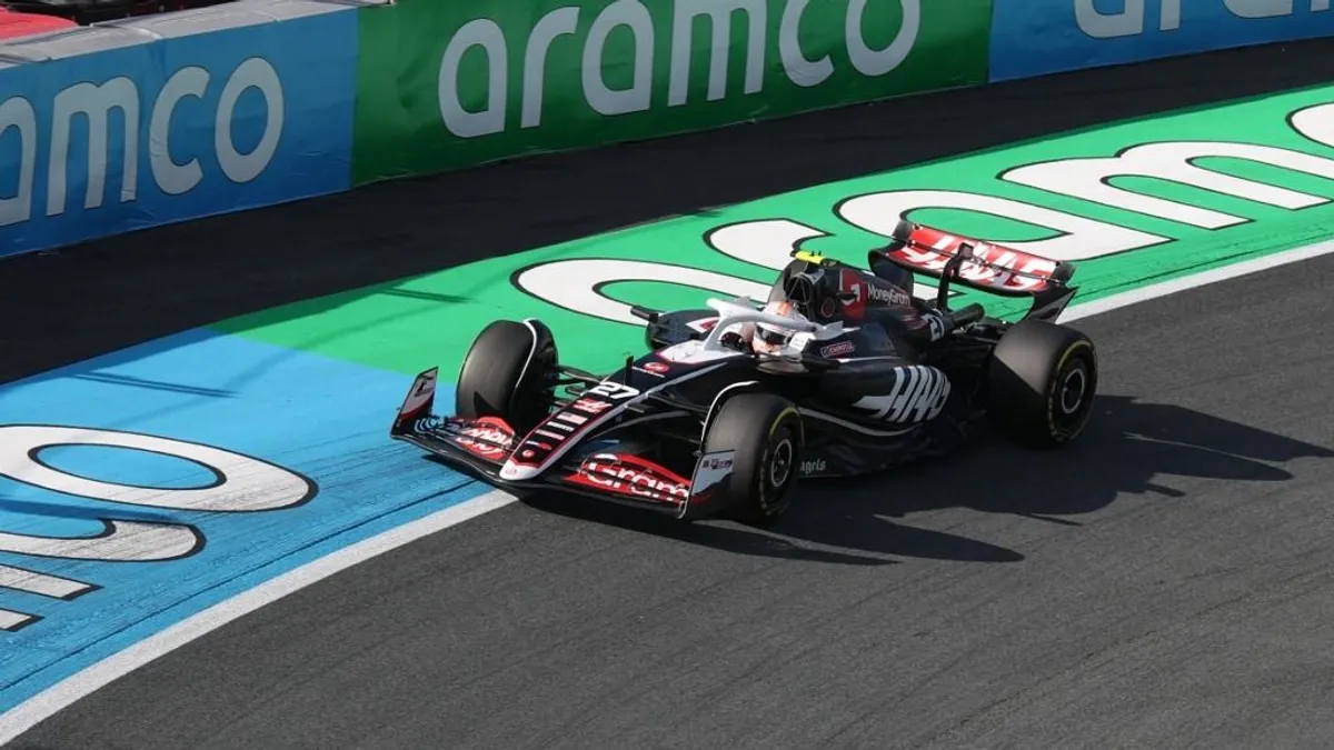 Nagy bajban az F1-es csapat, a felszerelésüket is lefoglalták