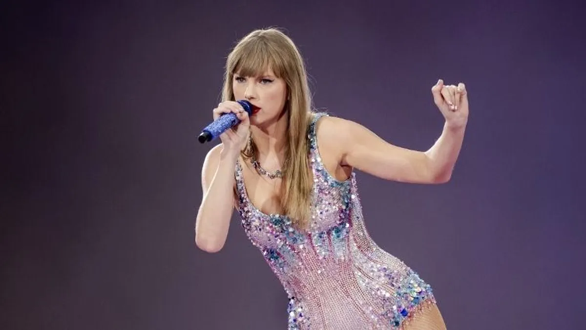 Késsel a kezében pózol az a tini, aki terrortámadást tervezett a bécsi Taylor Swift koncerten