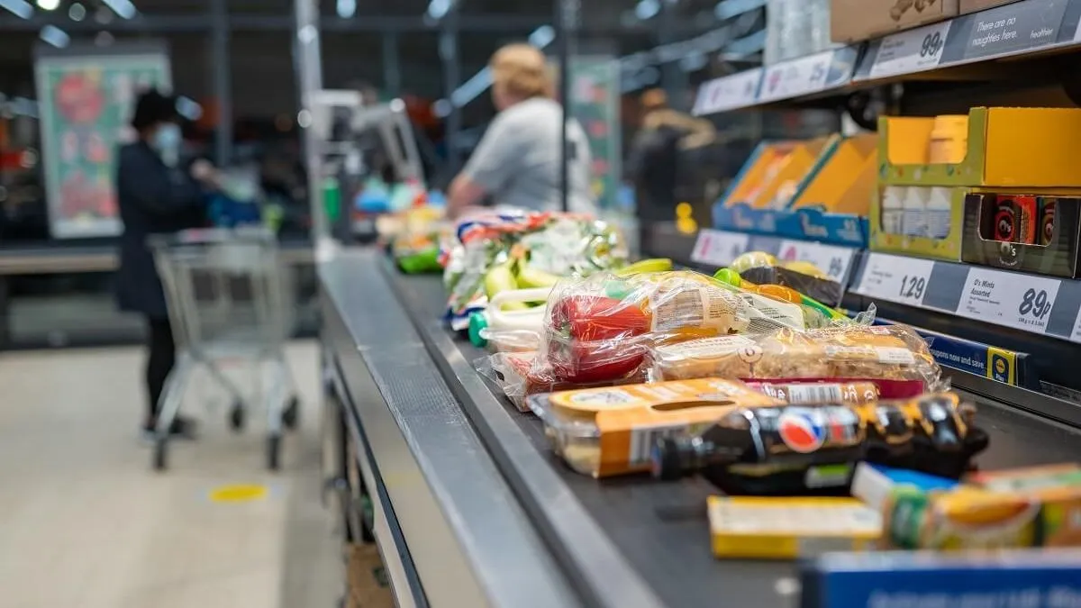 Kiakadt a Lidl alkalmazottja a vásárlók viselkedésén