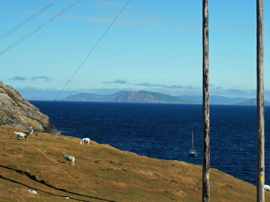 Egy apró sziget túlélésének kulcsa Írország egyetlen drótkötélpályája, dursey island cable car, durseyislandcablecar