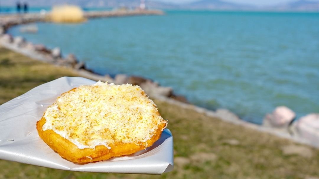 balaton, lángos, illusztráció