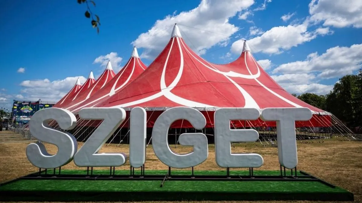 Így érkeznek a legelső fesztiválozók a teljesen üres Sziget fesztiválra - galéria