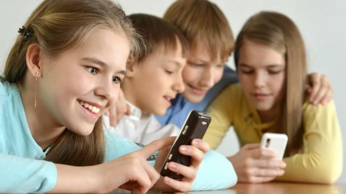 Valóban ki kell tiltani a mobiltelefonokat az iskolákból?