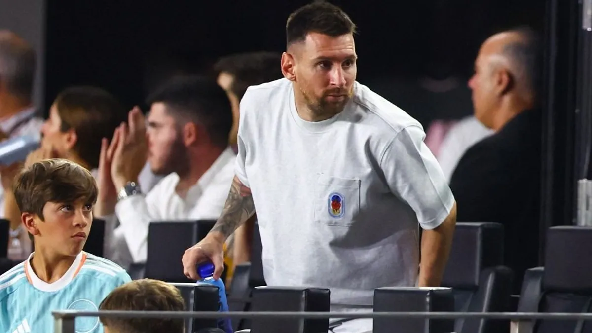Ökoaktivista vandálok törtek be Messi ibizai kastélyába