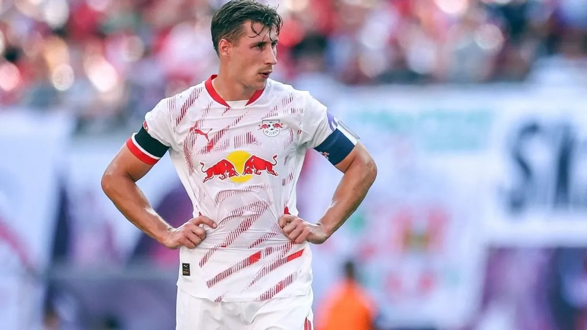 Magyar piros lap a Bundesliga első fordulójában - videó