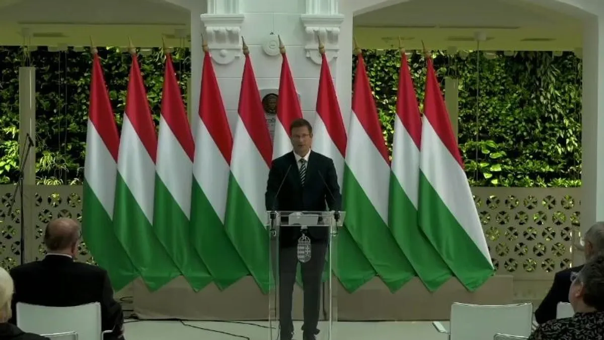 Gulyás Gergely: Magyarország történelme bizonyítja, hogy a háború nem érdekünk - videó