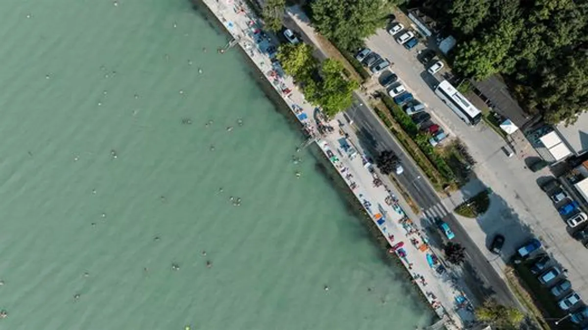 Az elmúlt 24 évben folyamatosan melegszik a Balaton, és ez nagyon nagy baj