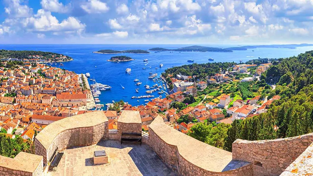 Hvar, Hvar szigete, Adriai-tenger, Dalmácia, Grebisce,  Vrboska, Stari grad, Pakleni szigetek, Sveti Nikola, tengerpart, horvát sziget, sziget, mediterrán, Horvátország, HvarHorvátország
