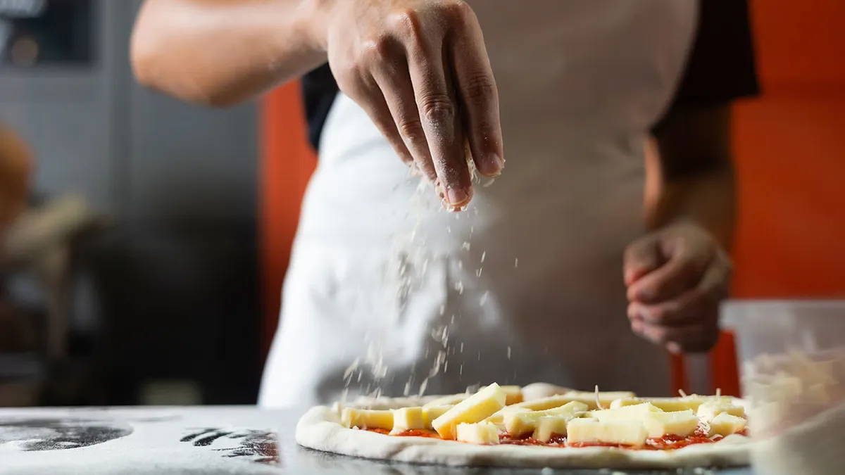 Magára haragította az olaszokat új pizzareceptjével egy sztárszakács