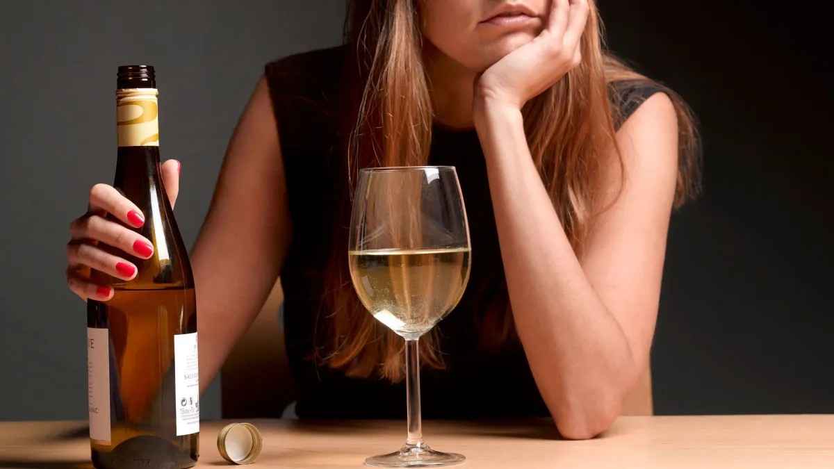 Az alkoholfogyasztás csökkentésének egyszerű stratégiája?