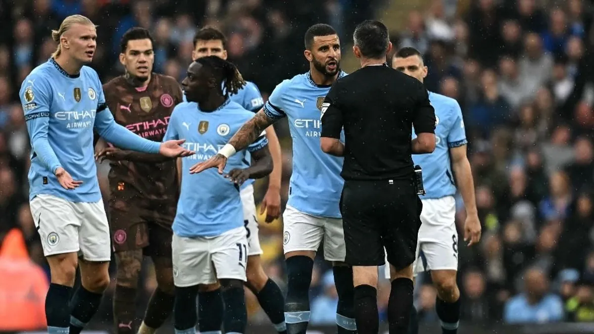 Súlyos sérülés, piros lap és történelmi gólok a Manchester City-Arsenal rangadón