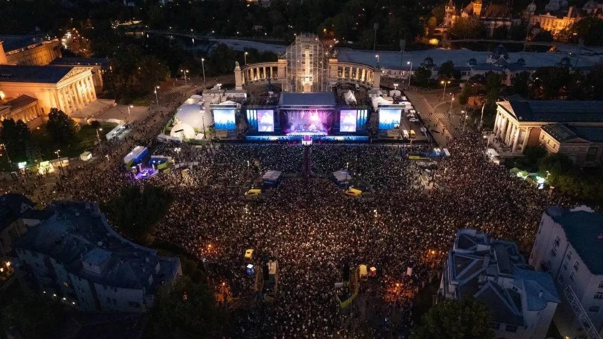 Ricky Martin a Hősök terén: több mint hetvenezren voltak a Szuperkoncerten