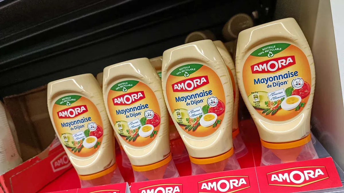 Fekete majonéz került a magyar boltokba - rendkívül különös oka van