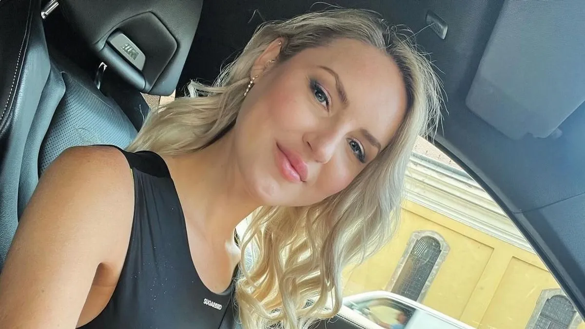 Metta A Nagy Ő-ből: visszajár Dubajba