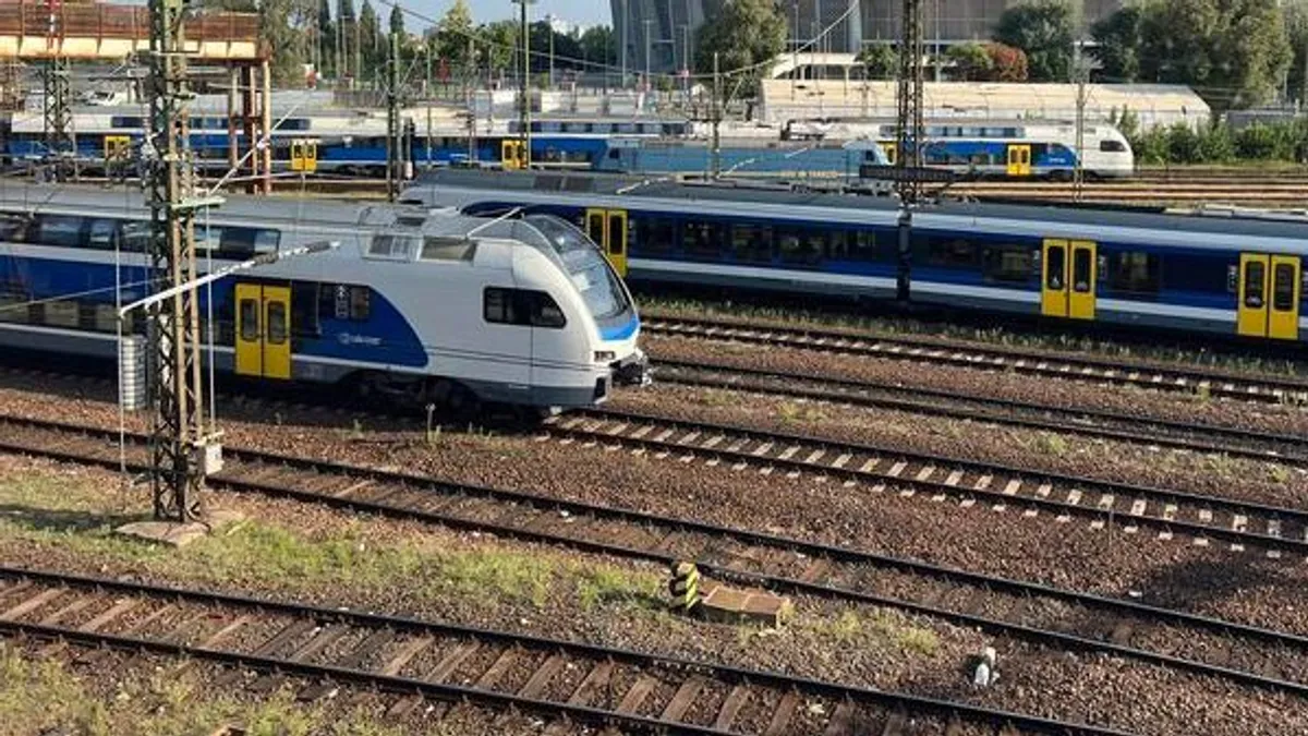 Motorost gázolt a vonat Dombóváron