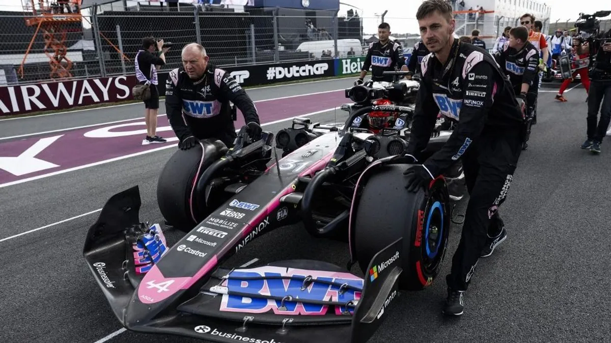 Mind a tíz F1-es csapat betartotta tavaly a költségvetési maximumot
