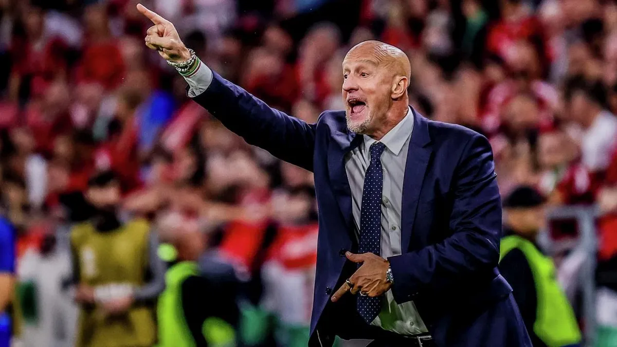Gyönyörű nők társaságában mutatkozott Marco Rossi - fotó