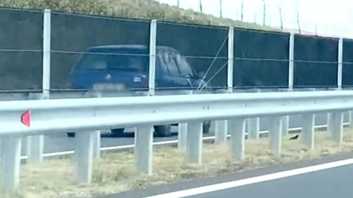 A forgalommal szemben száguldozott egy ámokfutó az M30-ason - videó