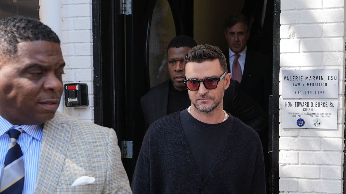 Justin Timberlake a bíróságra menet